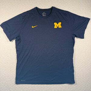 Nike mens Michigan tee size XXL navy blue and yellow wolverines